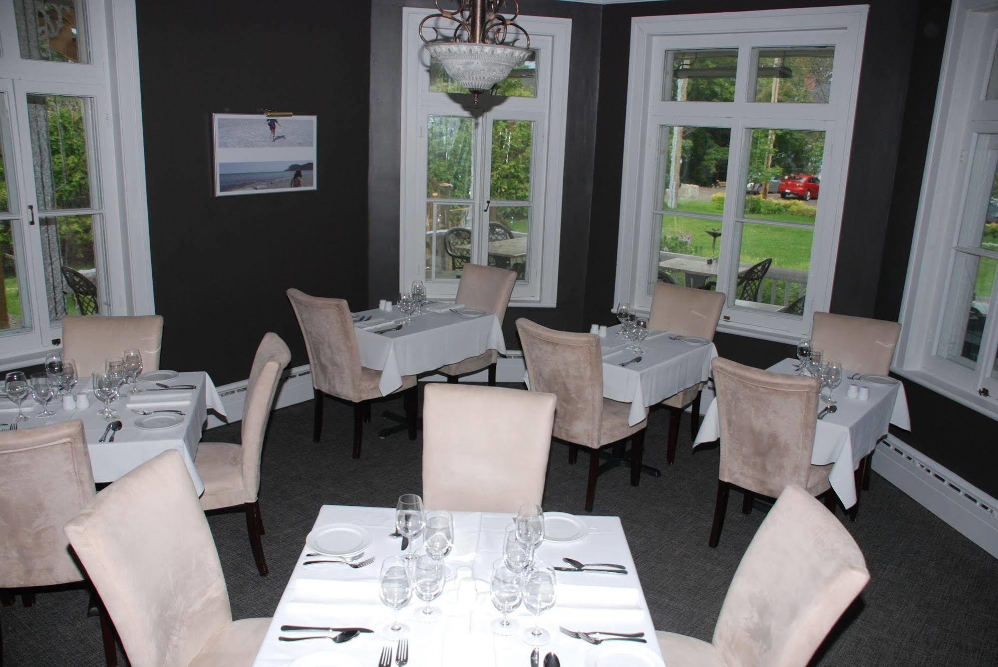 Chez Truchon Bistro-Auberge ลามัลแบ ภายนอก รูปภาพ